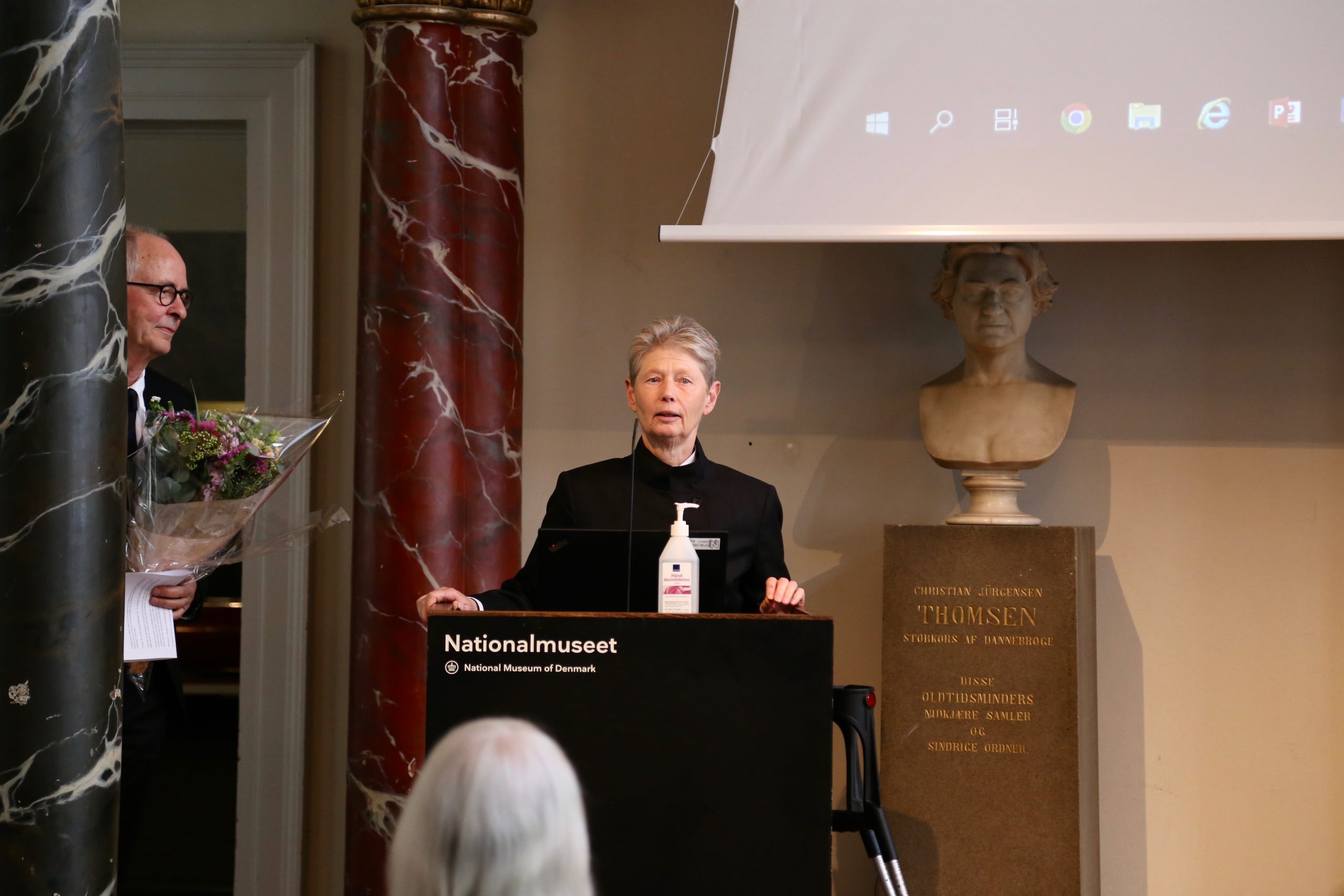 Marianne på talerstolen